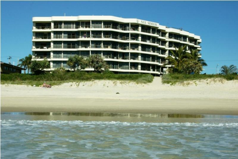 San Simeon Beachfront Apartments Tugun Gold Coast Extérieur photo
