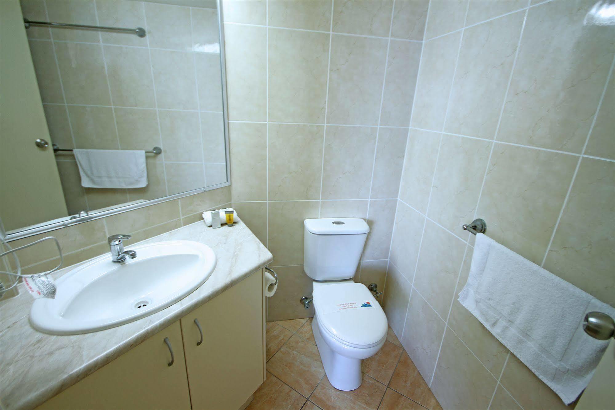 San Simeon Beachfront Apartments Tugun Gold Coast Extérieur photo